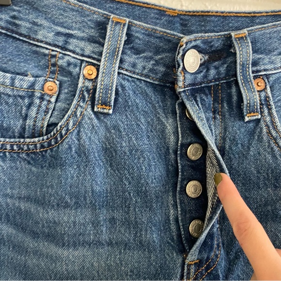 Levi’s high rise 501 skinny distressed jeans - Picture 4 of 7